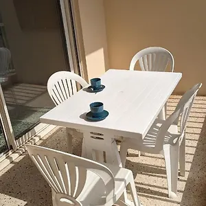 Climatise Avec Coin Nuit 150m De La Appartement